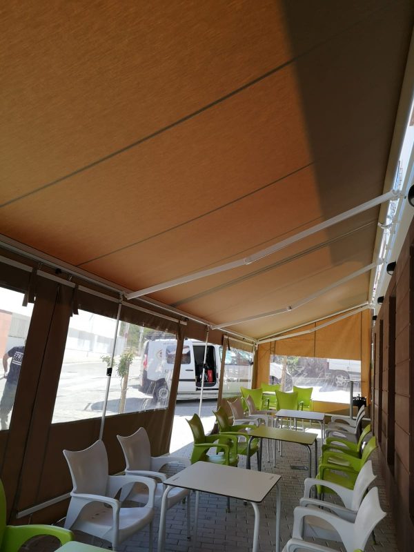 Toldos para Tiendas en Córdoba - Toldos Saez